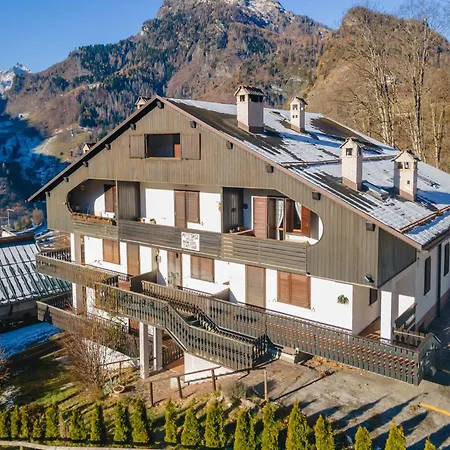 Le Ginestre Apartamento Alleghe