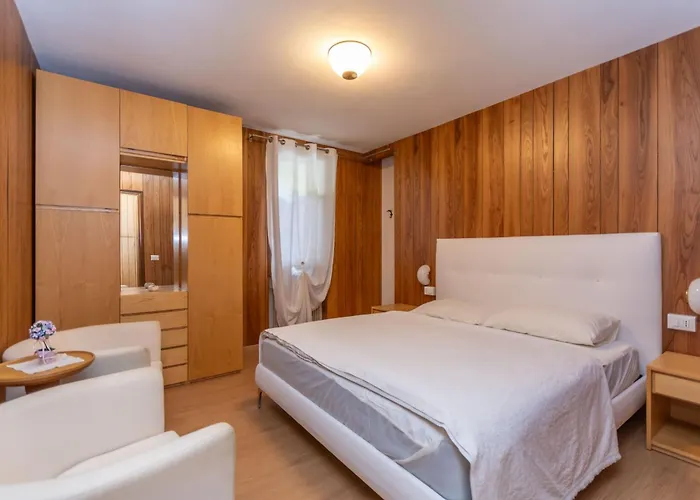 Le Ginestre Apartman *